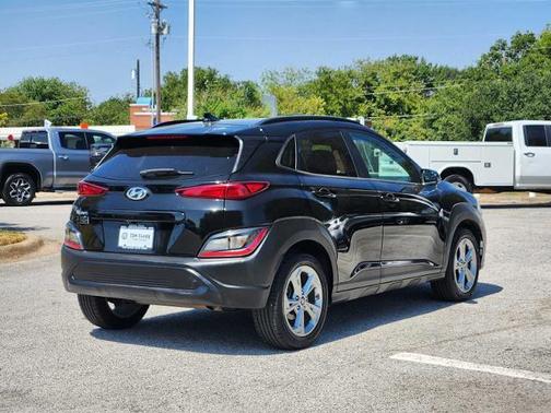 Ultra Black 2022 Hyundai KONA SEL