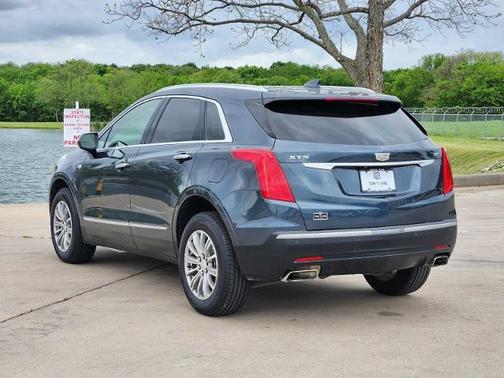 Shadow Metallic 2019 Cadillac XT5 Luxury