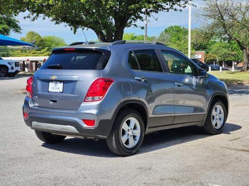 Satin Steel Metallic 2020 Chevrolet Trax LT