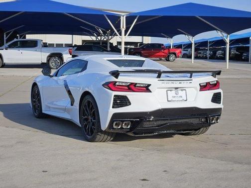 Arctic White 2026 Chevrolet Corvette Stingray w/3LT