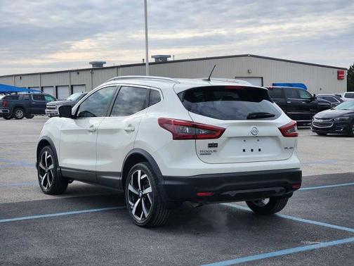 2022 Nissan Rogue Sport SL