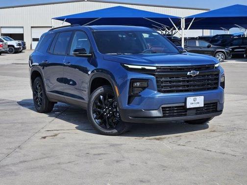 Lakeshore Blue Metallic 2026 Chevrolet Traverse LT