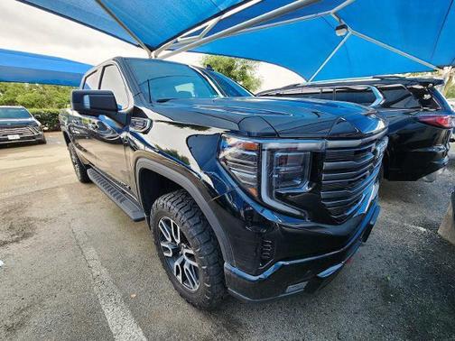Onyx Black 2025 GMC Sierra 1500 AT4