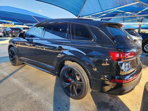 2024 Audi Q7 55 Premium Plus