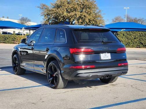 2024 Audi Q7 55 Premium Plus