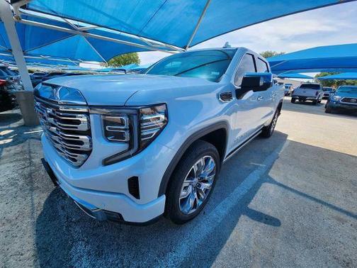 White Frost Tricoat 2023 GMC Sierra 1500 Denali