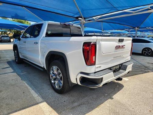 White Frost Tricoat 2023 GMC Sierra 1500 Denali
