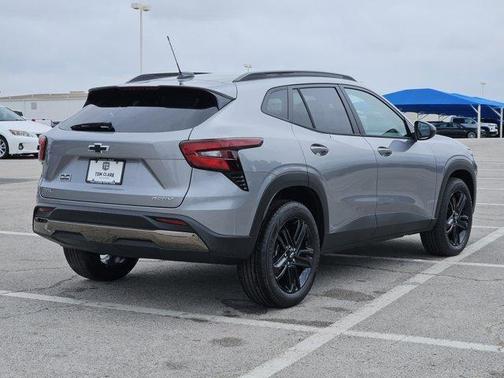 Sterling Gray Metallic 2026 Chevrolet Trax FWD ACTIV