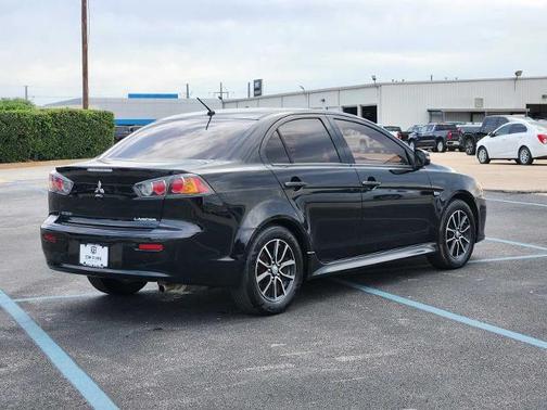 Labrador Black Pearl 2017 Mitsubishi Lancer ES