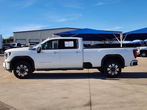 2024 GMC Sierra 2500 Denali