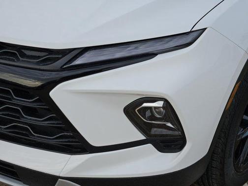 Summit White 2026 Chevrolet Blazer 2LT