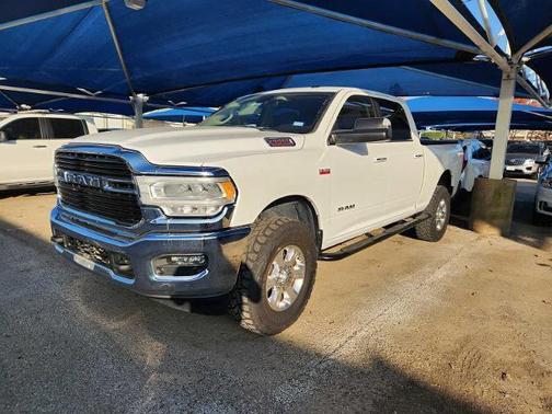 2019 RAM 2500 Big Horn Crew Cab 4x4 6'4' Box