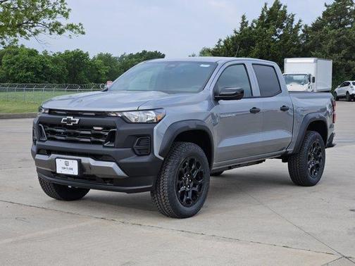 Sterling Gray Metallic 2026 Chevrolet Colorado Trail Boss
