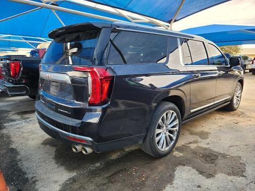 2023 GMC Yukon XL Denali