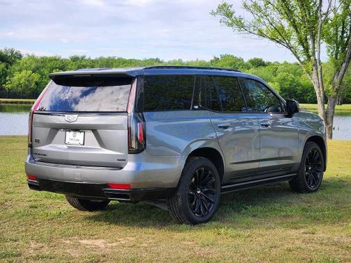 2022 Cadillac Escalade Sport
