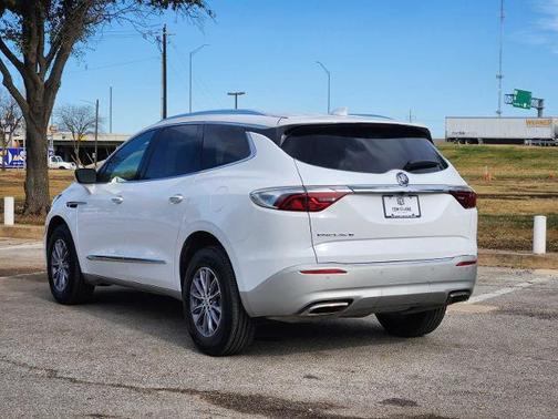 2024 Buick Enclave Essence FWD