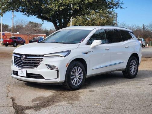 2024 Buick Enclave Essence FWD