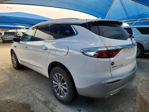 2024 Buick Enclave Essence FWD