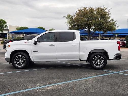 Summit White 2023 Chevrolet Silverado 1500 LT