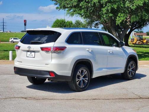 Blizzard Pearl 2016 Toyota Highlander XLE