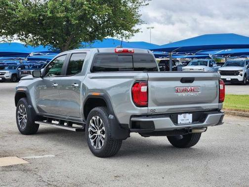 Sterling Metallic 2024 GMC Canyon Denali