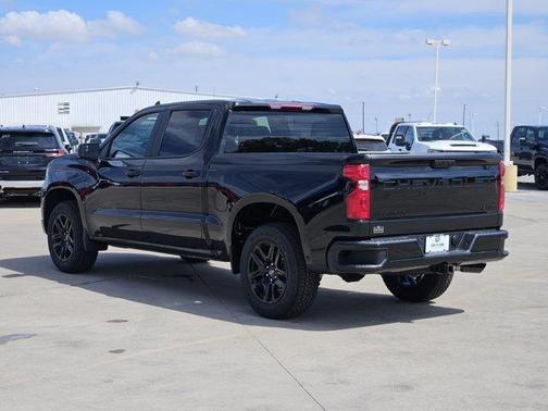 Black 2026 Chevrolet Silverado 1500 Custom