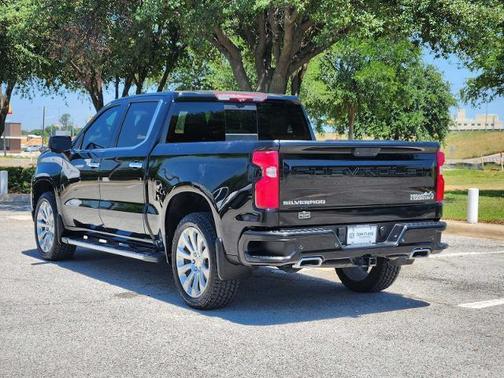Black 2021 Chevrolet Silverado 1500 High Country