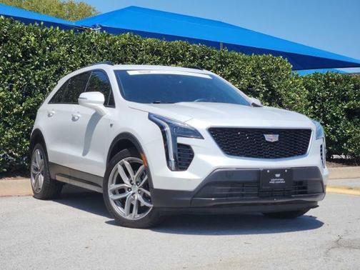 Crystal White Tricoat 2023 Cadillac XT4 Sport