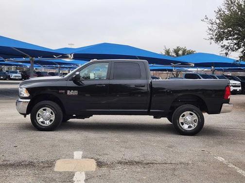 2018 RAM 2500 Tradesman Crew Cab 4x4 6'4' Box