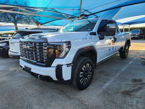 Glacier White Tricoat 2026 GMC Sierra 2500 Denali Ultimate