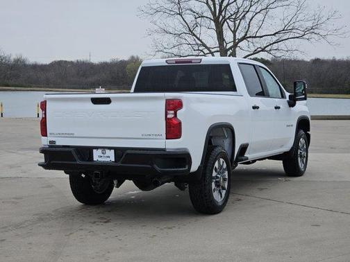 2026 Chevrolet Silverado 2500 Custom