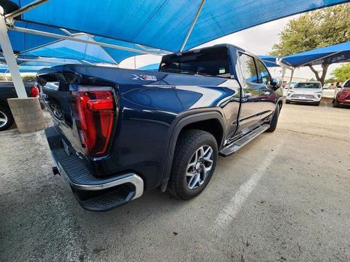 Pacific Blue Metallic 2022 GMC Sierra 1500 SLT