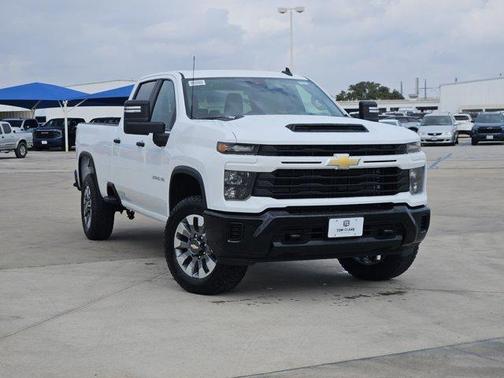 2026 Chevrolet Silverado 2500 Custom