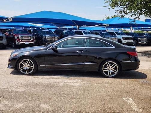 Black 2016 Mercedes-Benz E-Class Base