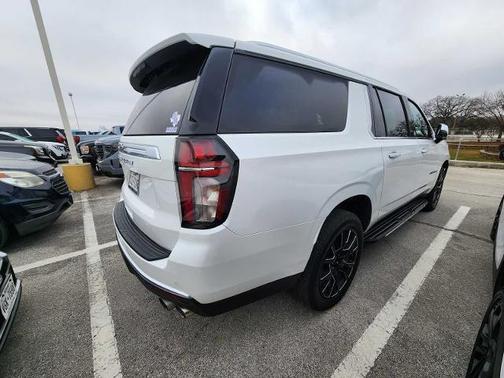 2023 Chevrolet Suburban 4WD High Country