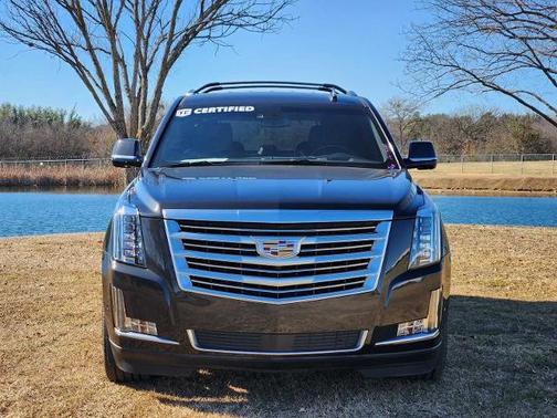 2019 Cadillac Escalade Platinum