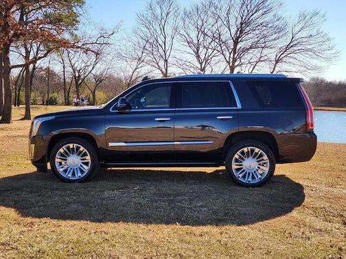 2019 Cadillac Escalade Platinum