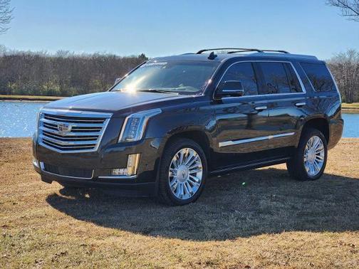 2019 Cadillac Escalade Platinum