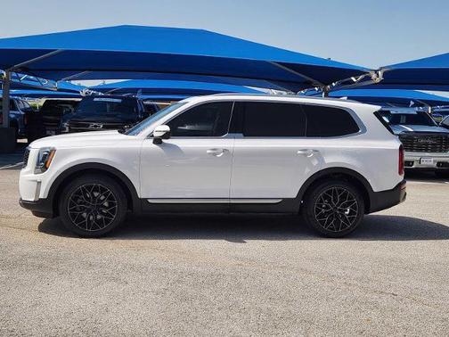 Glacial White Pearl 2022 Kia Telluride S