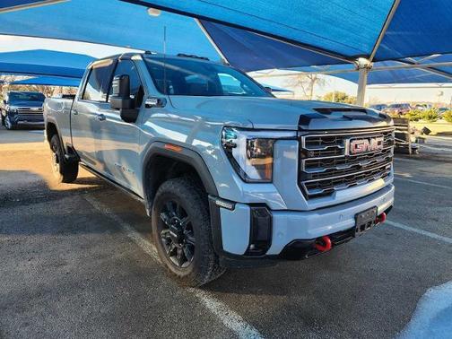 2025 GMC Sierra 2500 AT4