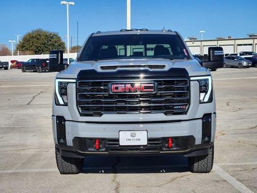 2025 GMC Sierra 2500 AT4