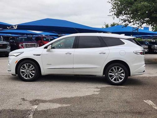 White Frost Tricoat 2024 Buick Enclave Avenir FWD