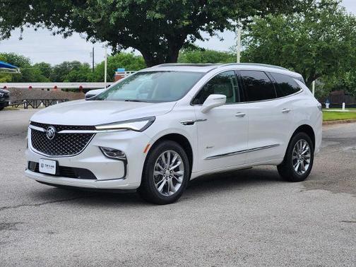White Frost Tricoat 2024 Buick Enclave Avenir FWD