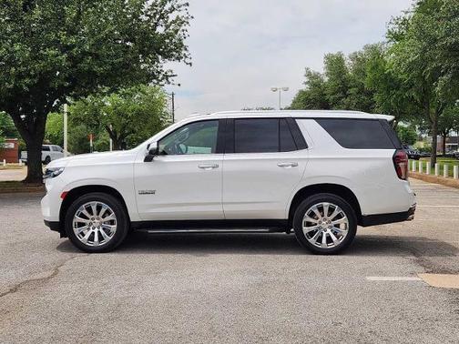 Iridescent Pearl Tricoat 2021 Chevrolet Tahoe Premier