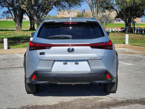 2020 Lexus UX 200 Base