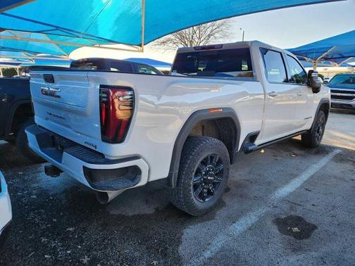 2024 GMC Sierra 2500 AT4