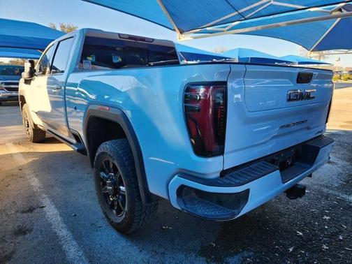 2024 GMC Sierra 2500 AT4