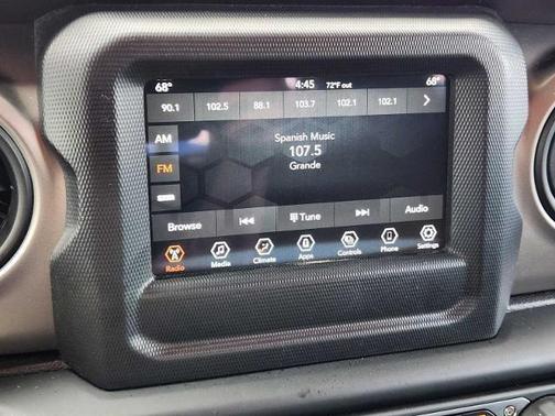 Sarge Green Clearcoat 2021 Jeep Gladiator Willys 4x4