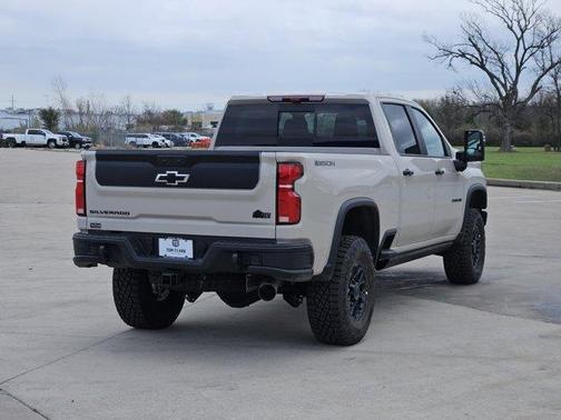 2026 Chevrolet Silverado 2500 Crew Cab, Standard Bed, XR2, 4WD