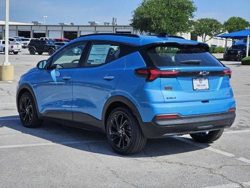 Marina Blue Metallic 2027 Chevrolet Bolt RS